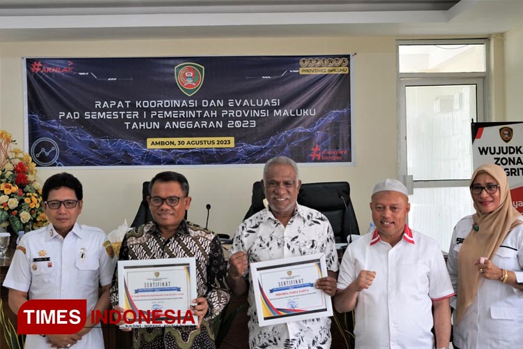 Optimalkan PAD Maluku, Sekda Sadali Dorong Kinerja dan Pelayanan Maksimal