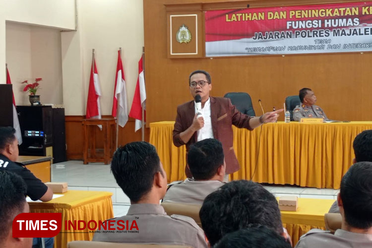 Bhabinkamtibmas dan Humas Polres Majalengka Diajak Banjiri Media Digital dengan Berita Positif