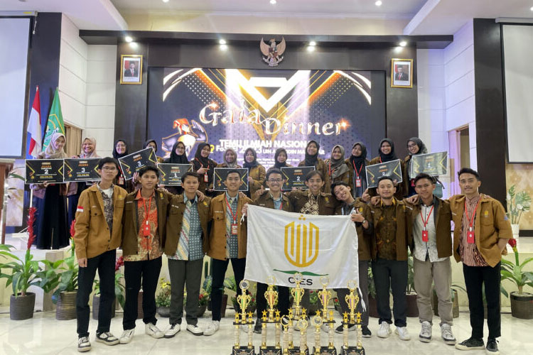 Tim Delegasi UB Borong Juara Dalam FoSSEI Nasional di Makassar