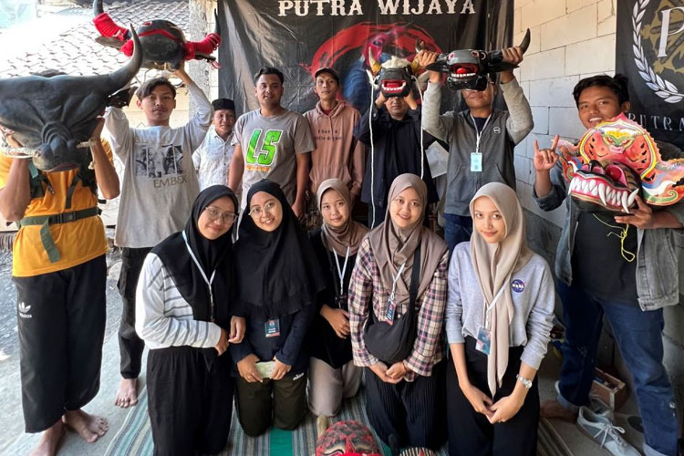 KSM-T 36 Unisma Malang Sebagai Sarana Publikasi Terhadap Kesenian Bantengan