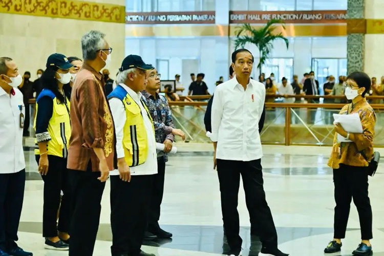 Jelang KTT Ke-43 ASEAN, Menteri PUPR RI Dampingi Presiden RI Jokowi ...