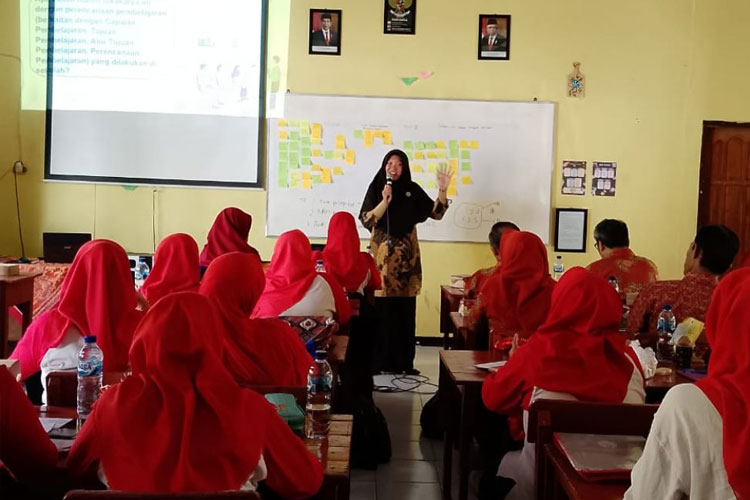 Dosen UNIPMA  Sukseskan Pelatihan Lokakarya BBGP Jawa Timur di Kabupaten Madiun