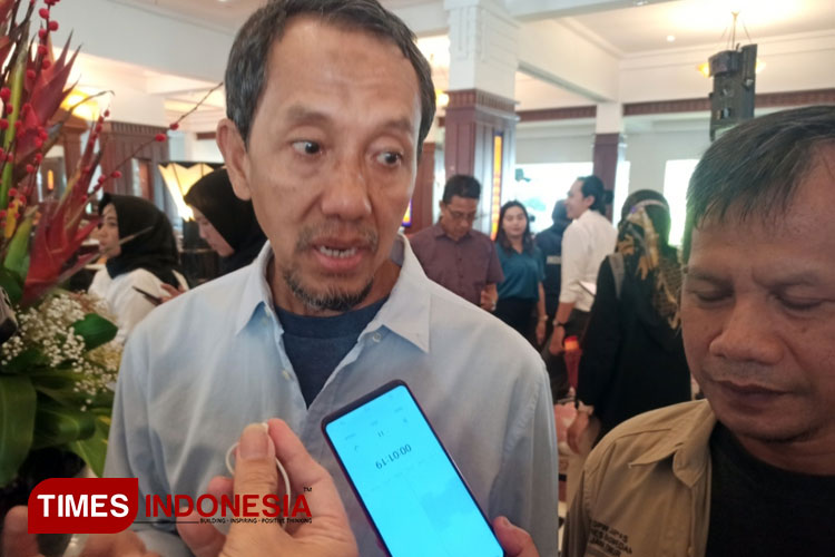 Ketua DPW Jaringan Relawan Nasional Anies Baswedan (Jarnas ABW) Provisi Jawa Timur Dhimam Abror saat deklarasi Anies-Muhaimin di Hotel Majapahit Surabaya, Sabtu (2/9/2023).(Foto : Lely Yuana/TIMES Indonesia)