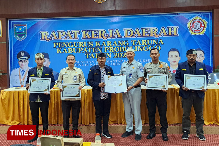 Kesepakatan Karang Taruna Kabupaten Probolinggo bersama Jasa Raharja. (Foto: Abdul Jalil/TIMES Indonesia)