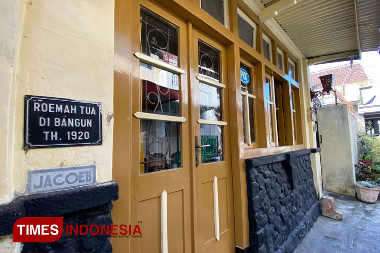 rumah-tua.jpg