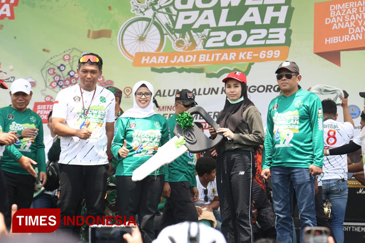 Bupati-Blitar-Rini-Syarifah-a.jpg