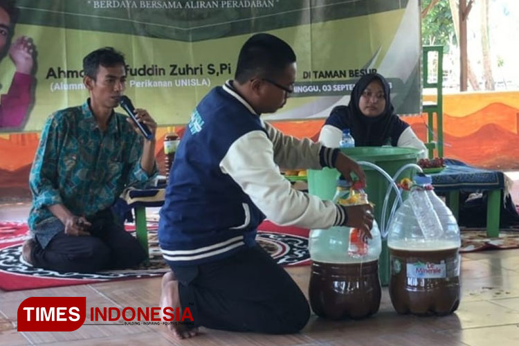 KKN Unisla Desa Besur Kembangkan Budidaya Ikan Lele Berbasis Probiotik