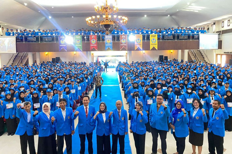 Sambut Ribuan Mahasiswa Baru UNIPMA Madiun, Rektor: Raih Prestasi dan Lulus Tepat Waktu