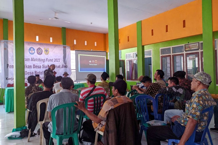 Siaga Mental, Unmuh Jember Ajarkan Warga Pakai Aplikasi ini