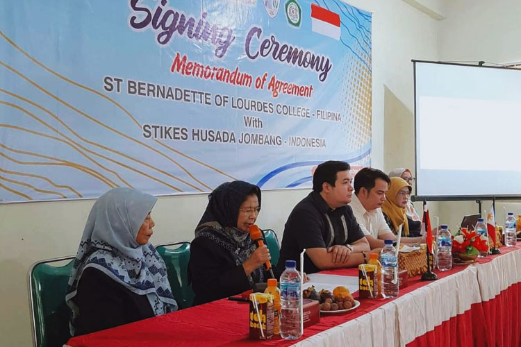 STIKes Husada Jombang Jalin Kerjasama Internasional dengan ST Bernadette Of Lourdes College - Filipina