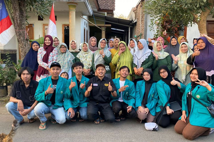 KSM Unisma Malang Edukasi Pengolahan Hasil KRPL Daun Mint Sebagai Minuman Teh Antioksidan