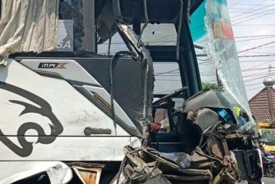 Begini Kronologi Kecelakaan Maut Di Singosari Yang Libatkan Bus Tentrem ...