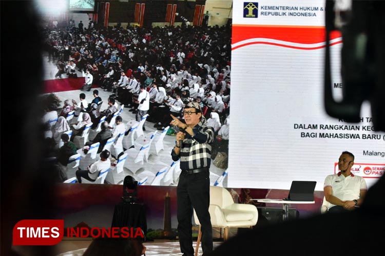 Menkumham RI, Yasonna Laoly saat memberikan kuliah umum di Universitas Brawijaya (UB) Malang. (FOTO: Rizky Kurniawan Pratama/TIMES Indonesia)