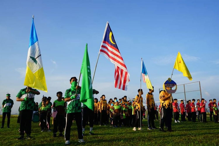 Mahasiswa PPLK Internasional FAI Unisma Malang ikut memeriahkan dalam kegiatan Merentas Desa di Sekolah Agama Ibrah, Pulau Pinang. (FOTO: AJP TIMES Indonesia)