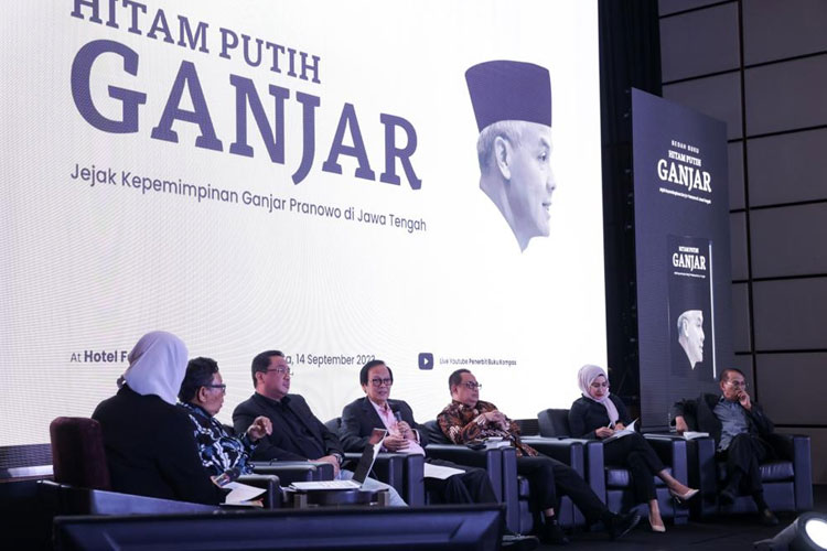 Hitam-Putih-Ganjar-b.jpg