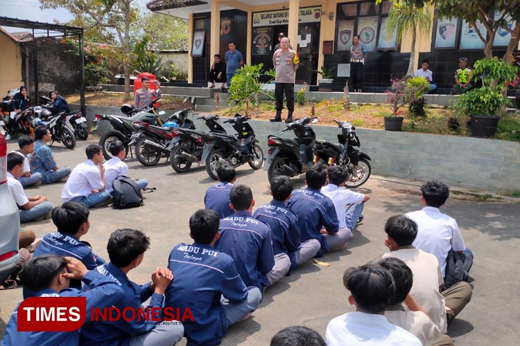 bolos-sekolah-2.jpg
