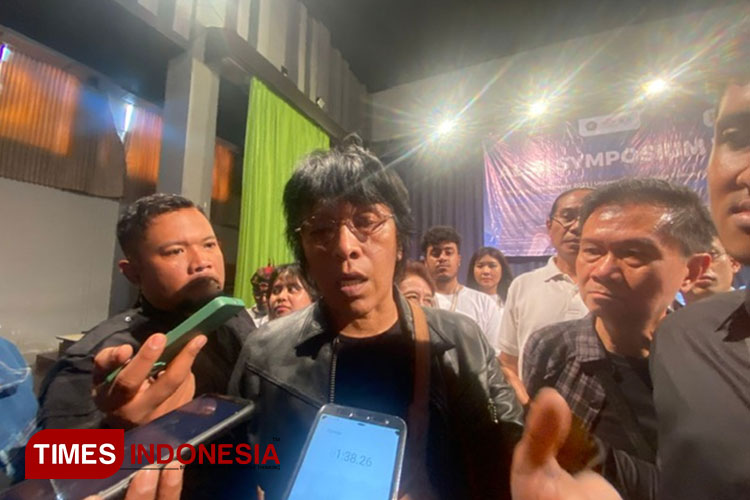 Politikus PDI Perjuangan sekaligus anggota komisi VII DPR RI, Adian Napitupulu saat ditemui awak media. (Foto: Rizky Kurniawan Pratama/TIMES Indonesia)