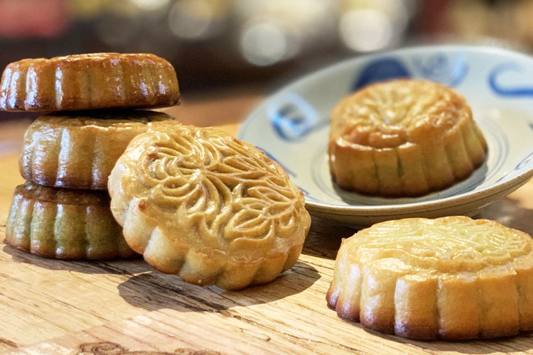 Mooncake Lustrous Lunar Delights menjadi lambang dari perayaan Festival Musim Gugur. (FOTO: AJP TIMES Indonesia)