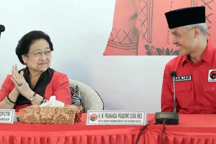 Ketua Umum PDIP Megawati Soekarnoputri dan Ganjar Pranowo. (FOTO: dok PDIP)