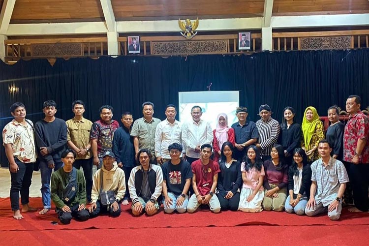 Kadisbudpar Jatim Hudiyono Kunjungi Sanggar Ketoprak Siswo Budoyo 
