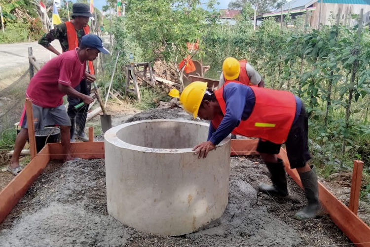 Ilustrasi program Padat Karya Kementerian PUPR RI Tahun 2023 melalui skema cash for work/Padat Karya Tunai (PKT) (FOTO: Biro Komunikasi Publik Kementerian PUPR RI)