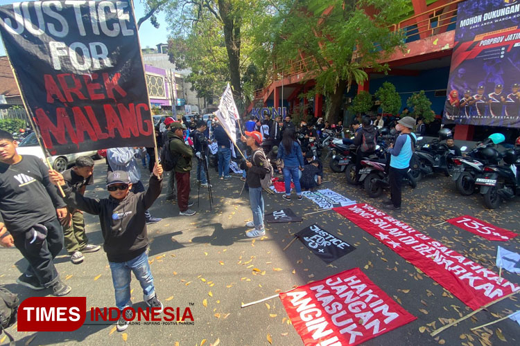 Demo-Kanjuruhan-a.jpg
