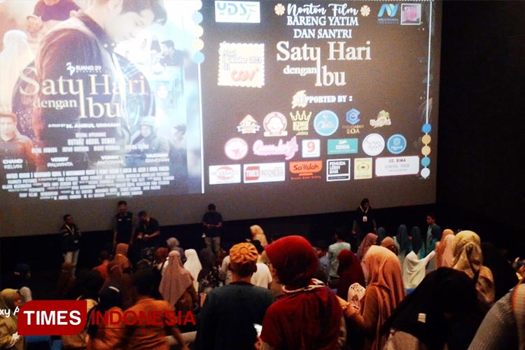 Mengandung Bawang, Nobar SAHDU Bikin Puluhan Anak Yatim dan Santri di Madiun Nangis