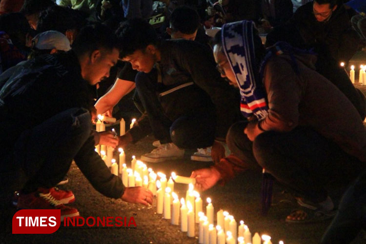 Satu Tahun Tragedi Kanjuruhan, Nafas Panjang Mencari Keadilan (2 ...