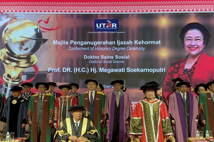 Orasi Ilmiah, Megawati Bicara Transformasi Sosial Indonesia Menuju Kemajuan