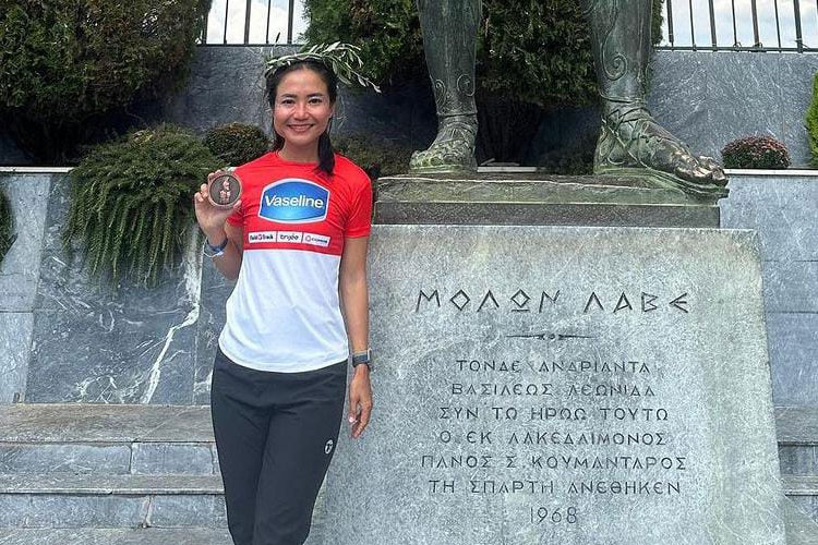 Indah Junita pelari perempuan Indonesia yang lolos dan mencapai finish diajang Spartathlon Ultra Race 2023. (FOTO: instagram Indah Junita)