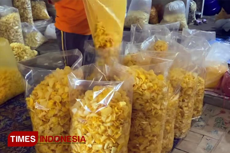 Olahan keripik singkong Kabupaten Majalengka. (FOTO: Hendri Firmansyah/TIMES Indonesia)