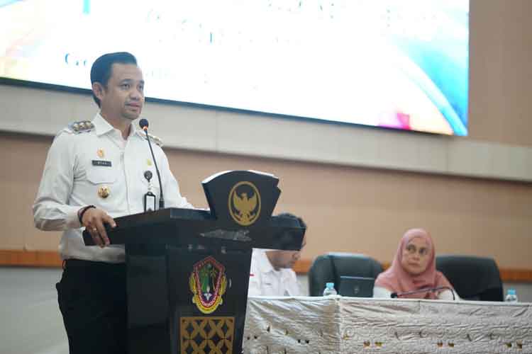 Wakil Wali Kota Gorontalo Ryan Kono saat memberikan masukkan di kegiatan bimbingan teknis tahap 4 penyusunan master plan Smart City. (Foto: Humas Pemkot Gorontalo for TIMES Indonesia)