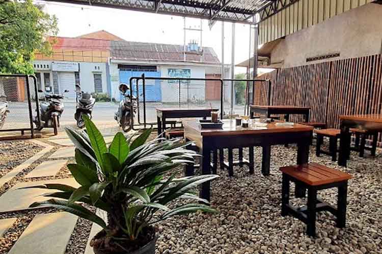 Enam Rekomendasi Kafe Di Perjalanan Menuju Pacet Mojokerto - TIMES ...