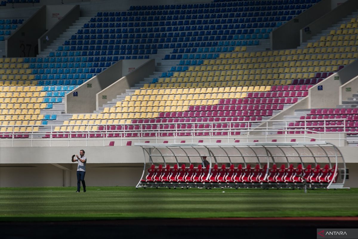 Stadion-Mahanan-Solobc8d2dd18d6a7462.jpg