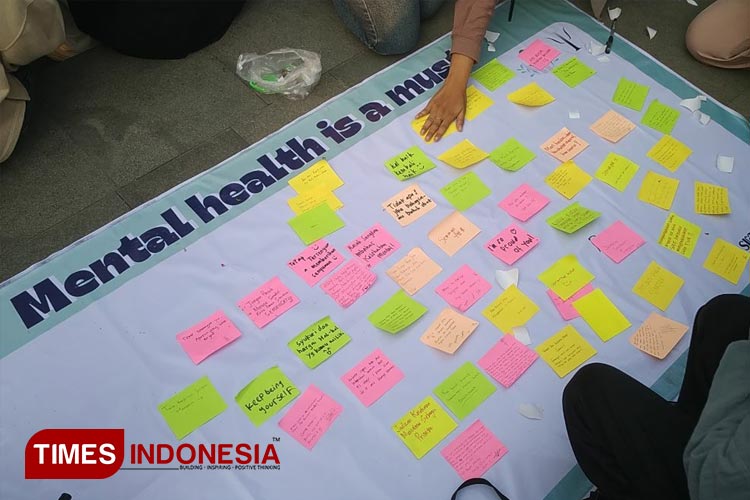 Banner berisikan kata kata motivasi dari para mahasiswa (foto : yobby/Times Indonesia) 