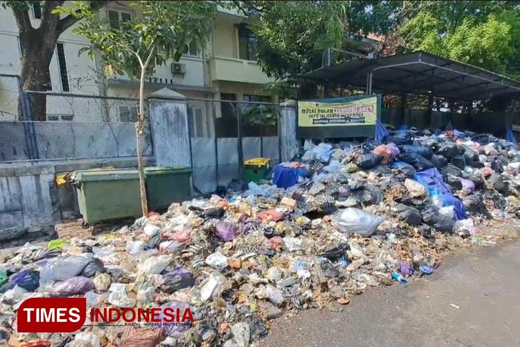 tumpukan-sampah-2.jpg