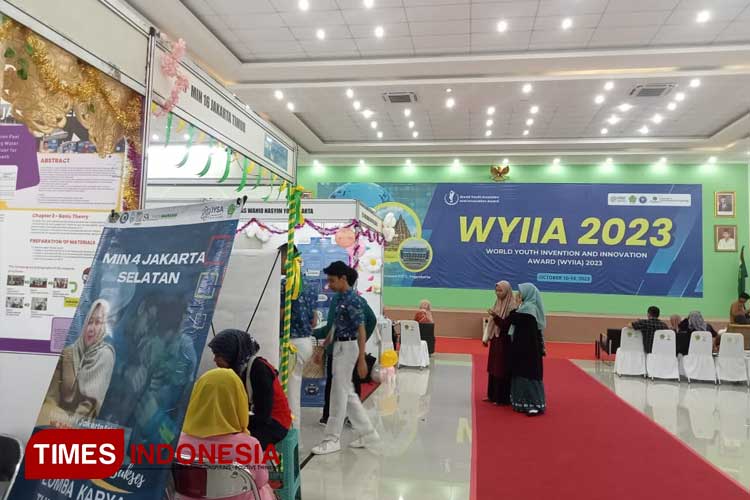 Pameran dan presentasi hasil karya inovasi pelajar sekaligus penilaian offline dari tim Judjes WYIIA. Rabu (11/11/2023). (Foto: Yovika Indrisani/TIMES Indonesia)