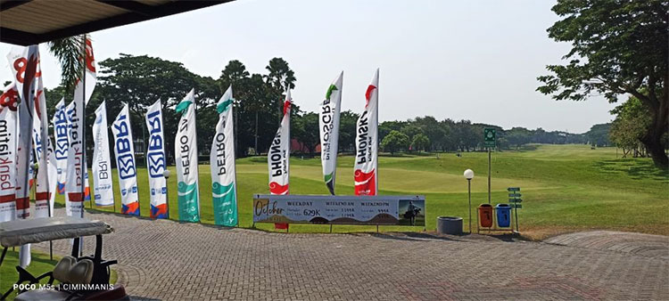 Lapangan-Golf.jpg