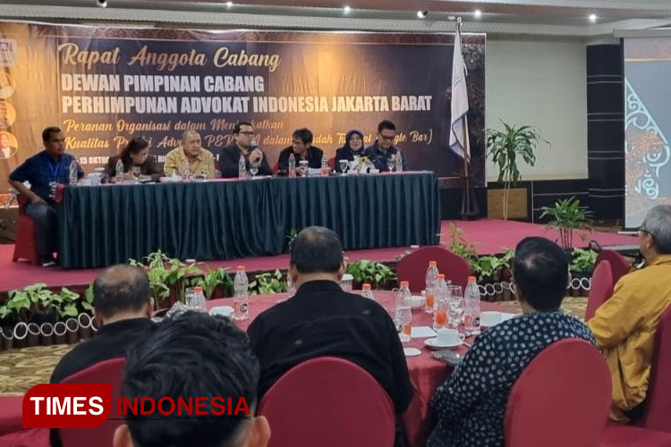 Suasana Peradi Jakarta Barat saat rapat anggota kembali menyuarakan wadah tunggal bagi advokat. (FOTO: Fajar Rianto/TIMES Indonesia)