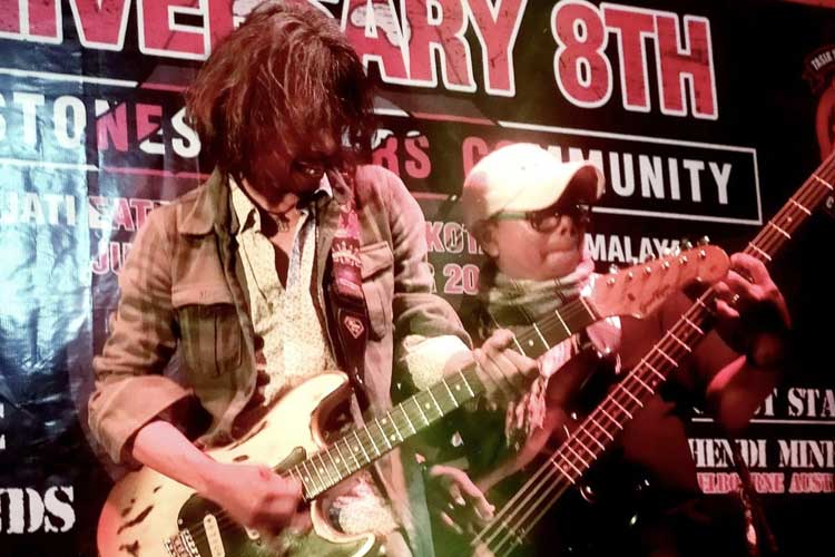 Gitaris Hendy Minfaq Meriahkan Anniversary Tasik Stones Lover ke-8 di Kota Tasikmalaya