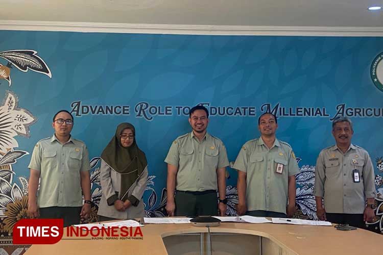 Para pejabat fungsional Polbangtan Malang yang dilantik pada Senin (16/10/2023). (Foto: Polbangtan Malang)
