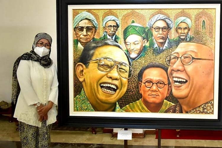 Puncak Hari Santri di Surabaya, Nabila Dewi Gayatri Pameran Tunggal Drawing 'Owah Gingsir''