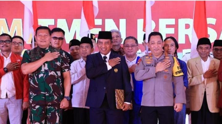 Deklarasi Damai Pemilu 2024: Kapolri Dan Panglima TNI Bersatu Di Kota ...