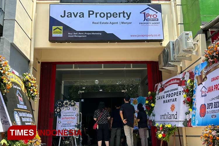 Kantor Java Property di Jalan Manyar, Kota Surabaya, Minggu (22/10/2023). (Foto: Lely Yuana/TIMES Indonesia)