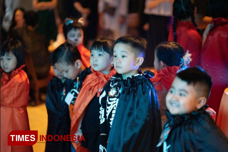 ‘It’s Cake-O-Ween Time’ digelar untuk anak-anak usia 12 tahun kebawah, dengan serangkaian permainan yang dapat mengembangkan keterampilan buah hati.