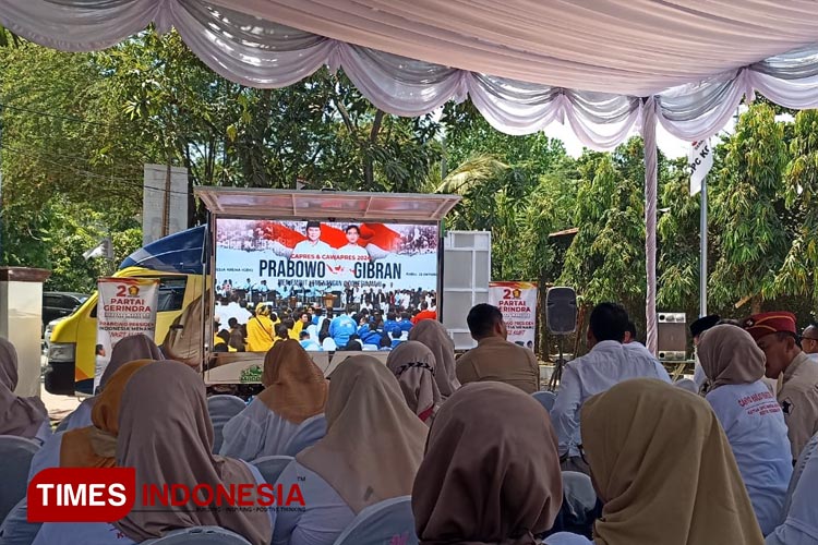Gerindra Surabaya Nobar Pendaftaran Prabowo-Gibran