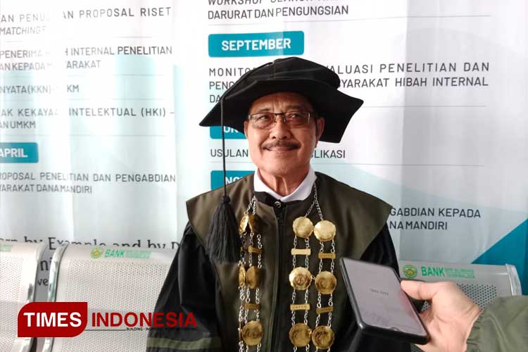 Wisuda-V-Unper-2.jpg