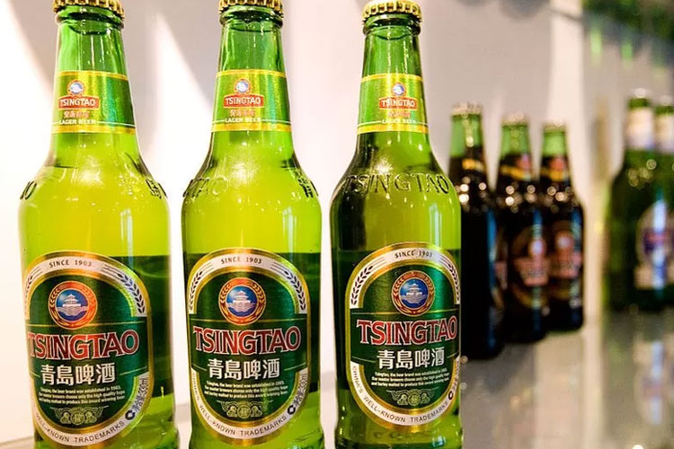 Bir Tsingtao produksi Tsingtao Brewery. (Foto: Getty Images)
