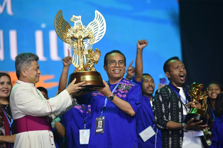 Provinsi Maluku meraih gelar juara umum pada Pesta Paduan Suara Gerejani (Pesparani) Katolik Nasional III di Jakarta. (FOTO: Kemenag RI) 