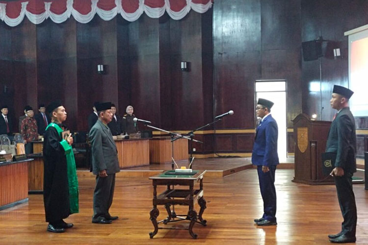 Dok! Mahrus Resmi Gantikan Mukhlali di DPRD Kabupaten Probolinggo